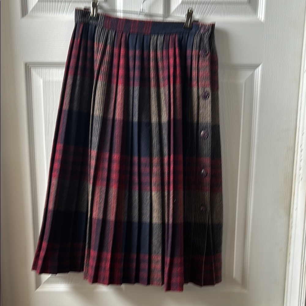 Vintage Plaid Side-Buttoned Pleated Midi Skirt - Red and Navy